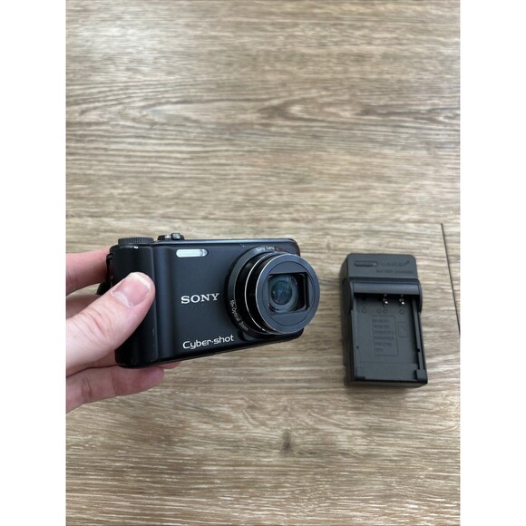 Sony Cyber-Shot DSC-H55 Digital Camera 14.1 MP TESTED w/ Battery And Charger - Picture 1 of 6